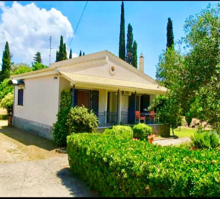 בית נופש Eirini's House Corfu