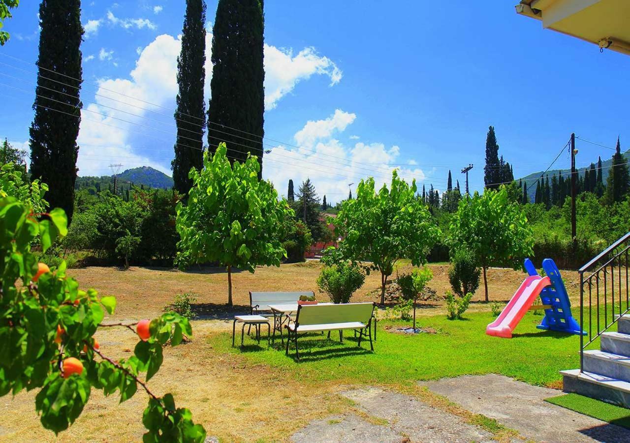 Eirini's House Corfu בית נופש
